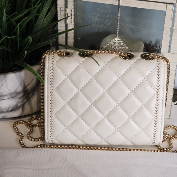 Bond & Mason "The Sasha" White Quilted Crossbody Bag - Picture 5 of 11